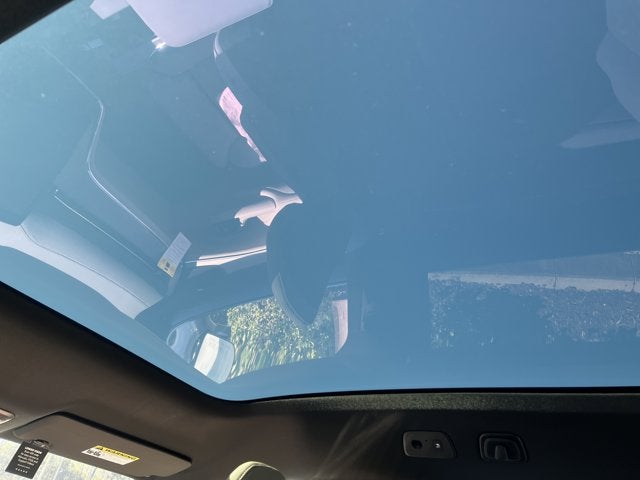 2025 Volvo EX90 Plus