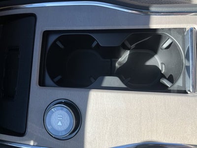 2025 Volvo EX90 Plus