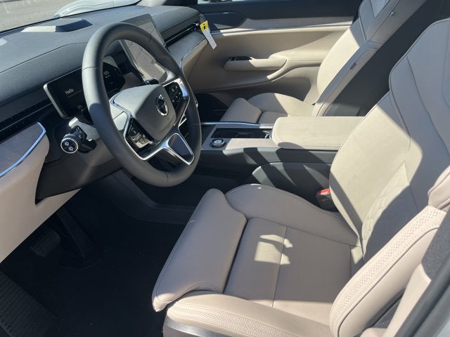 2025 Volvo EX90 Plus