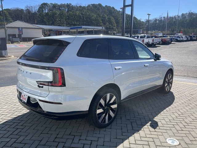 2025 Volvo EX90 Plus