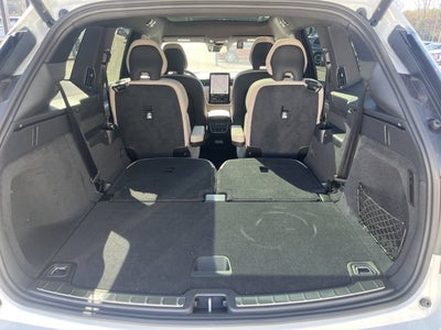 2025 Volvo EX90 Plus