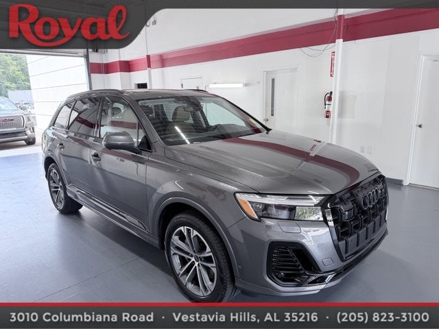 2026 Audi Q7 Premium