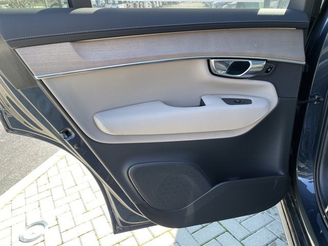 2026 Volvo XC90 Plus