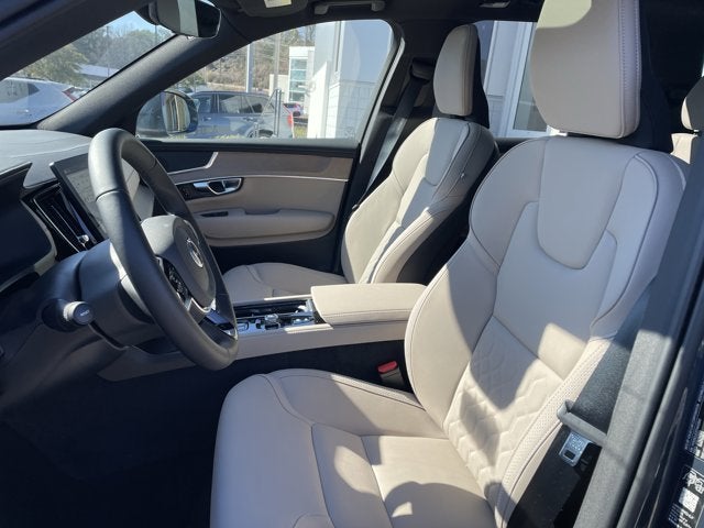 2026 Volvo XC90 Plus