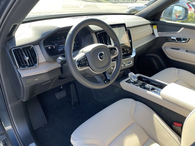 2026 Volvo XC90 Plus