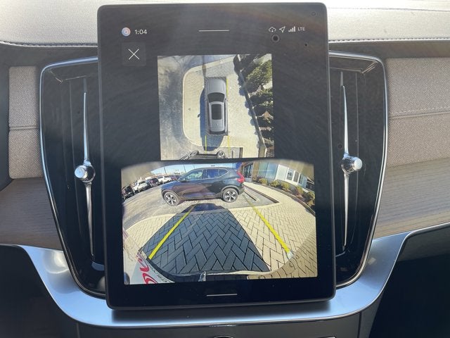 2026 Volvo XC90 Plus