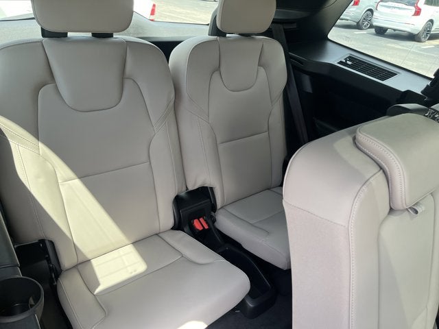 2026 Volvo XC90 Plus