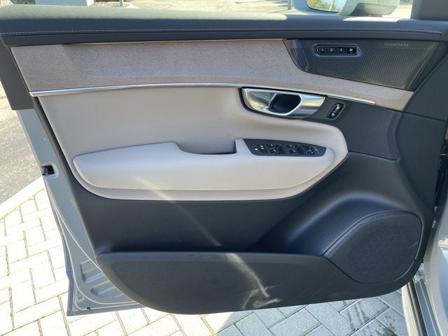 2026 Volvo XC90 Plus