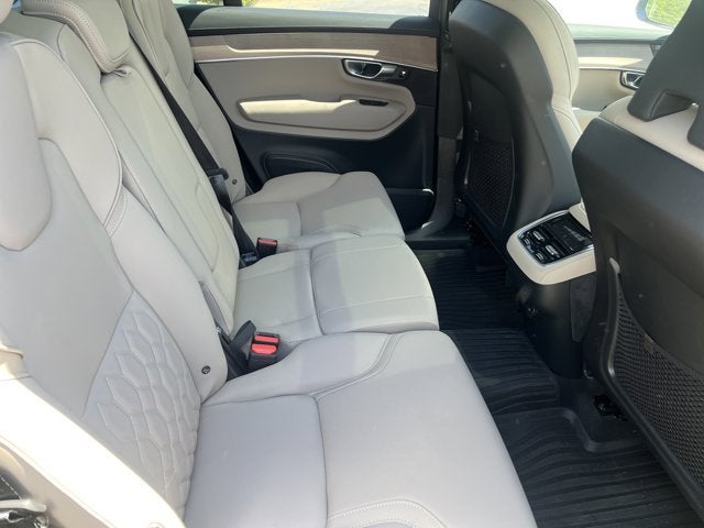 2026 Volvo XC90 Plus