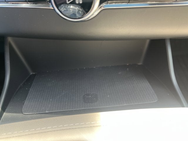 2026 Volvo XC90 Plus