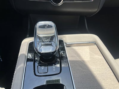 2026 Volvo XC90 Plus