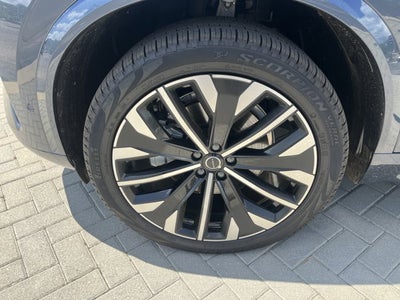 2026 Volvo XC90 Plus