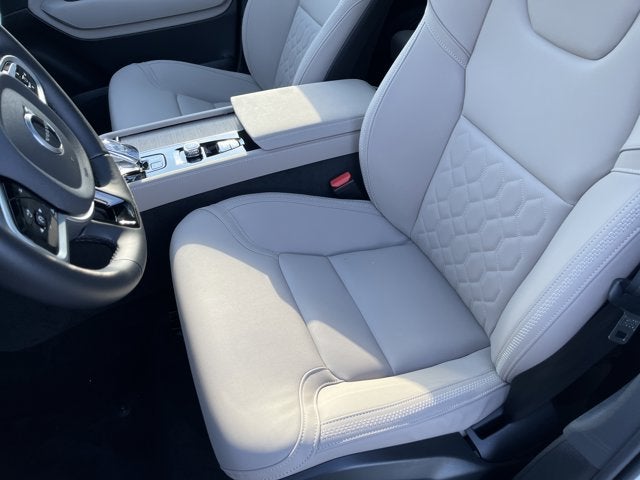 2026 Volvo XC90 Plus