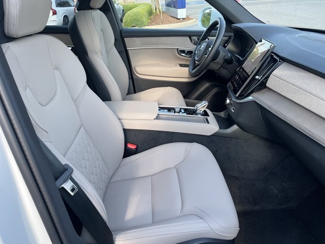 2026 Volvo XC90 Plus