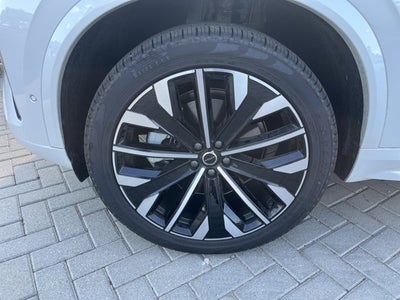2026 Volvo XC90 Plus