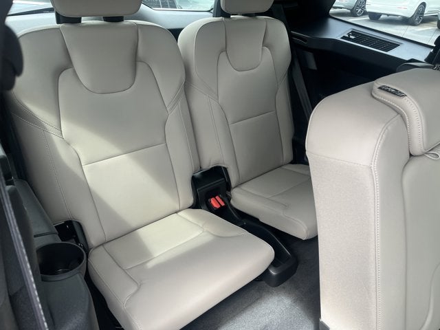 2026 Volvo XC90 Plus