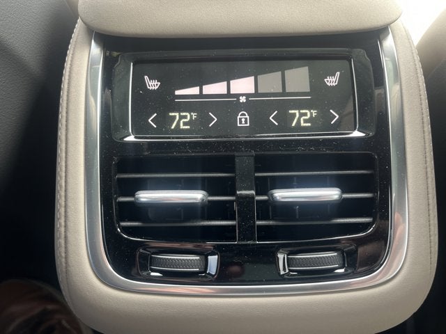 2026 Volvo XC90 Plus