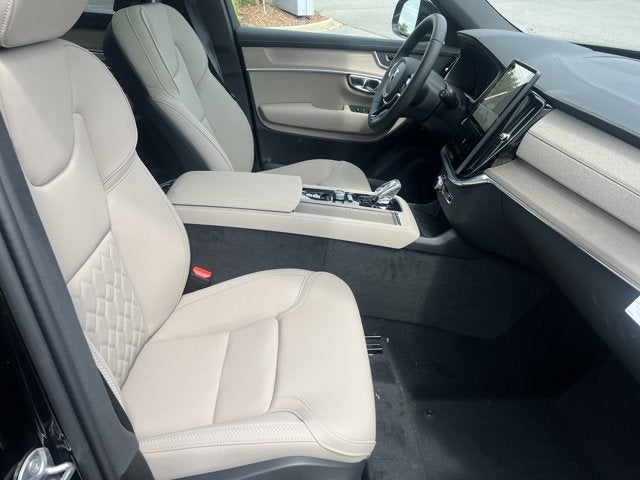 2026 Volvo XC90 Plus