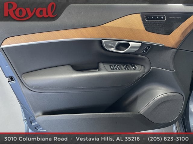 2024 Volvo XC90 Plus Bright Theme