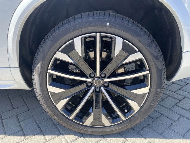 2027 Volvo XC90 Plus