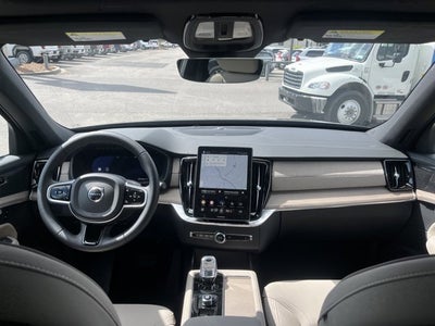 2026 Volvo XC90 Plus