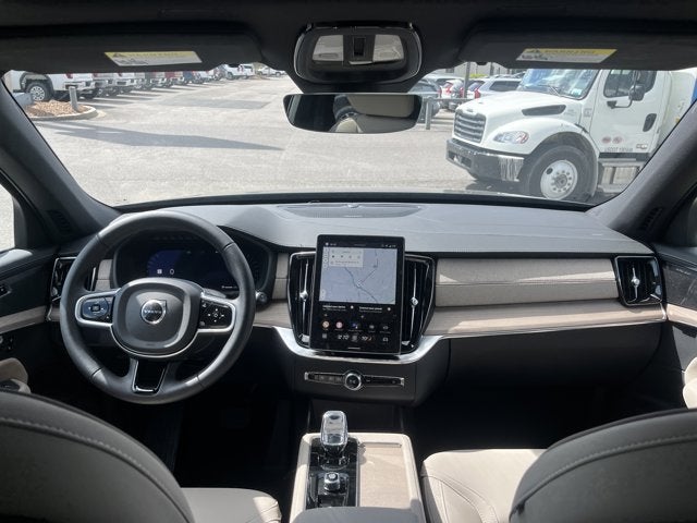 2026 Volvo XC90 Plus