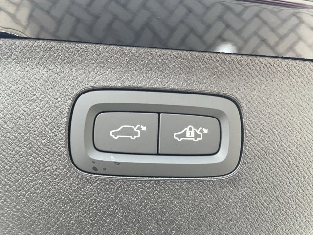 2026 Volvo XC90 Plus