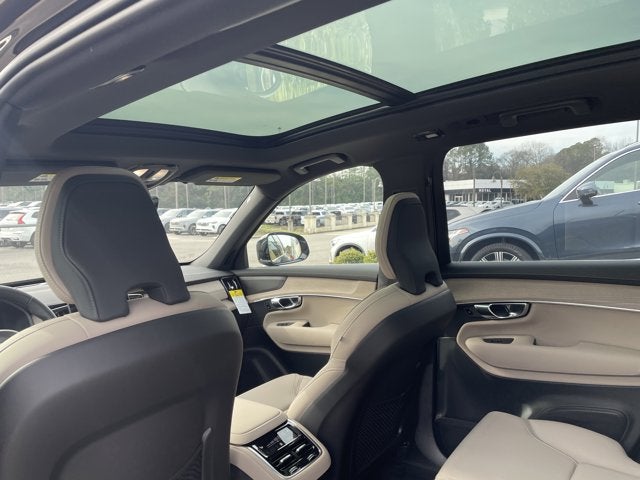 2026 Volvo XC90 Plus