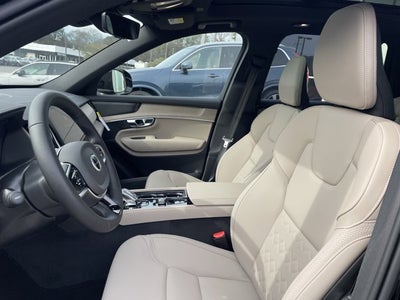 2026 Volvo XC90 Plus