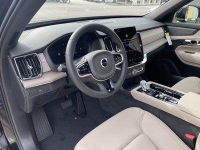 2026 Volvo XC90 Plus