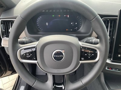 2026 Volvo XC90 Plus