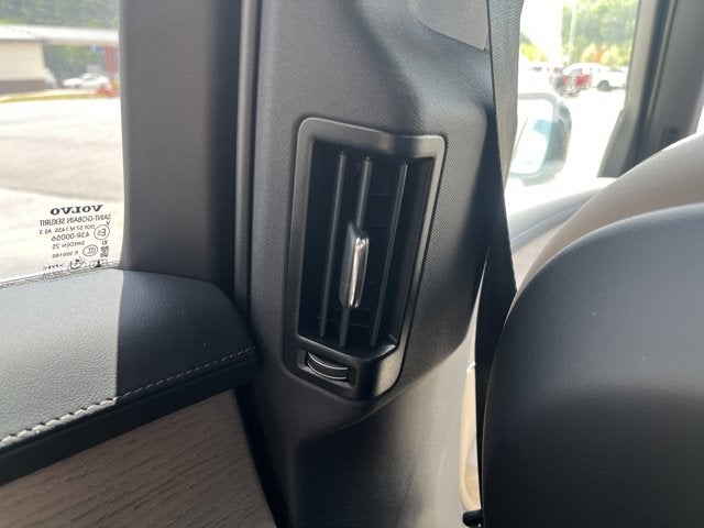 2026 Volvo XC90 Plus