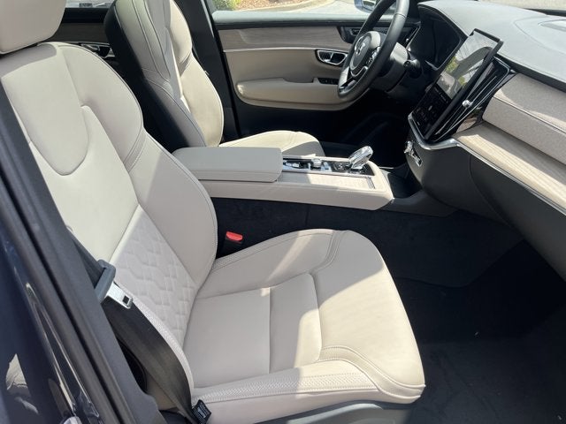 2026 Volvo XC90 Plus