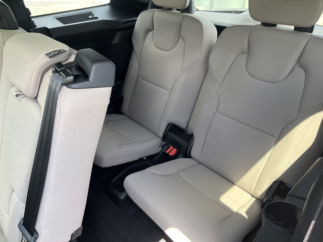 2026 Volvo XC90 Plus