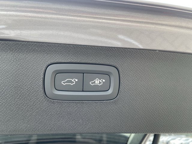 2026 Volvo XC90 Plus