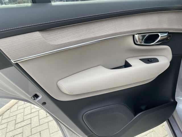 2026 Volvo XC90 Plus