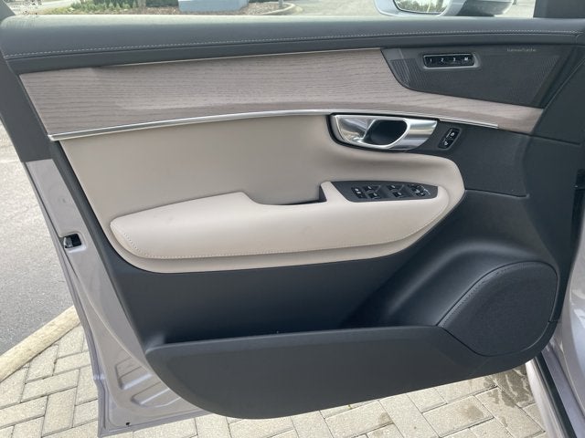 2026 Volvo XC90 Plus