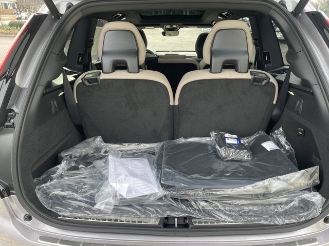 2026 Volvo XC90 Plus