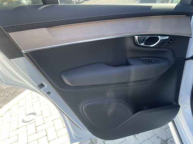 2026 Volvo XC90 Plus