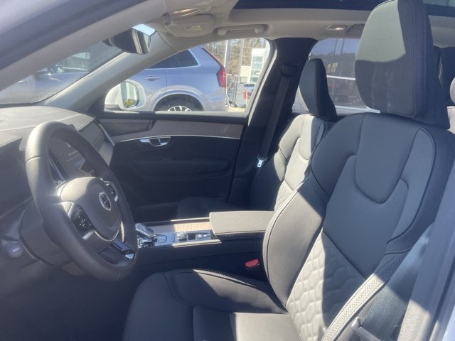 2026 Volvo XC90 Plus
