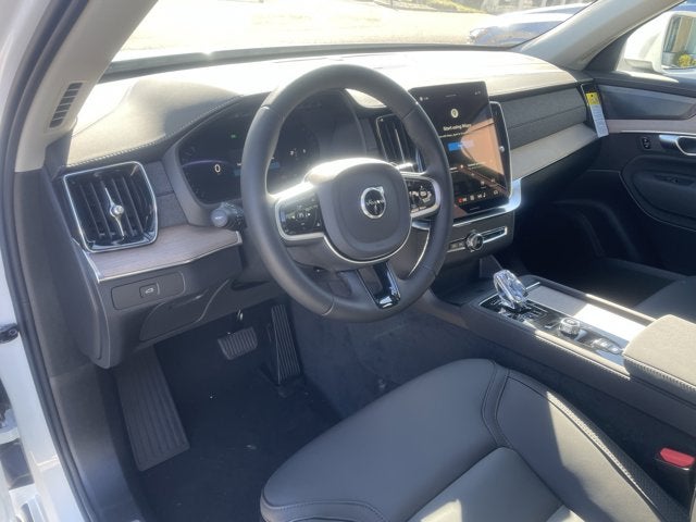 2026 Volvo XC90 Plus