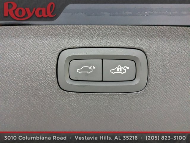 2024 Volvo XC90 Ultimate Bright Theme