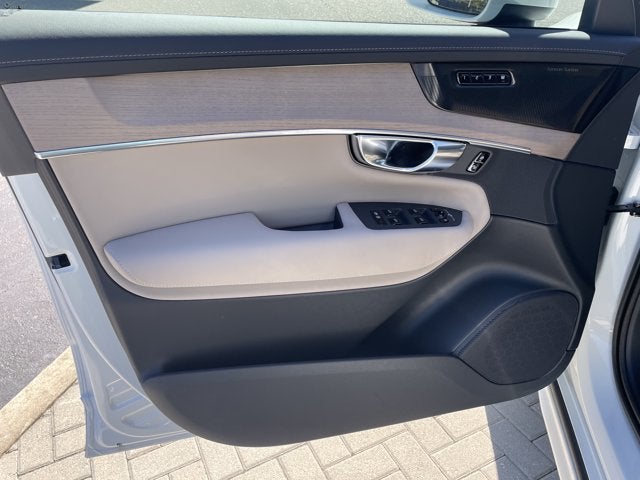 2027 Volvo XC90 Ultra