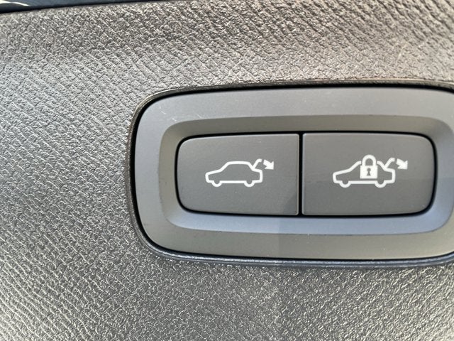 2026 Volvo XC90 Core