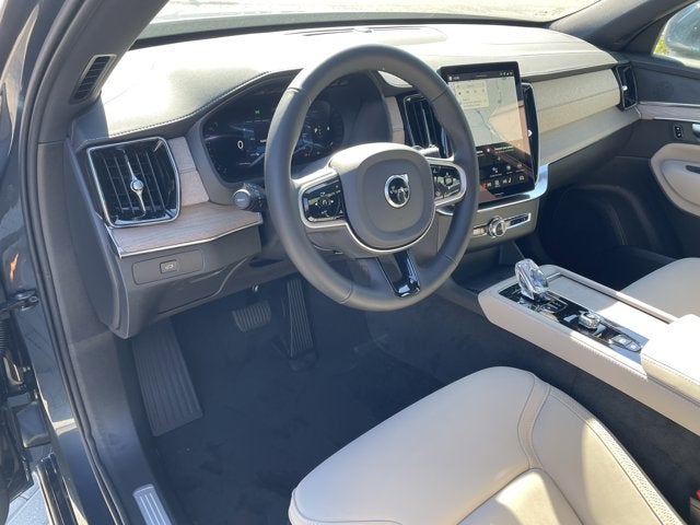 2026 Volvo XC90 Core