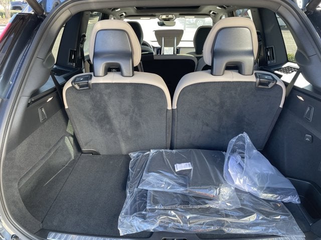 2026 Volvo XC90 Core