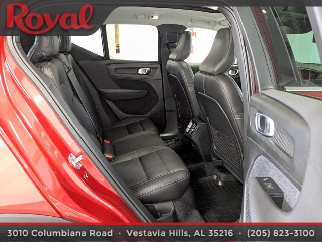 2021 Volvo XC40 Inscription