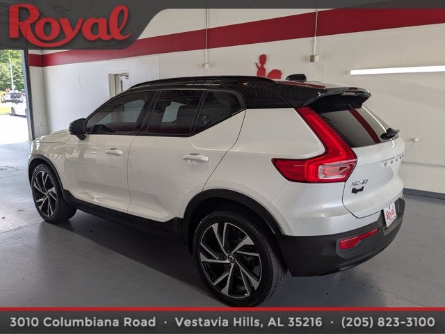 2021 Volvo XC40 R-Design