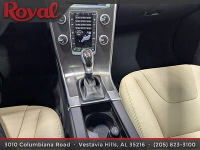 2016 Volvo XC60 T5 Drive-E Premier