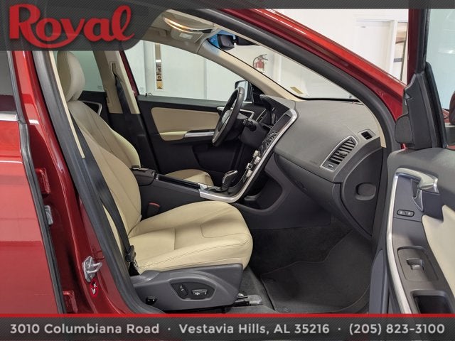 2016 Volvo XC60 T5 Drive-E Premier